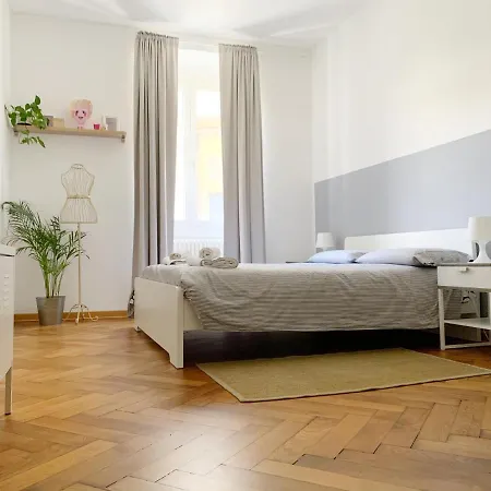 Casa Strehler Apartment *